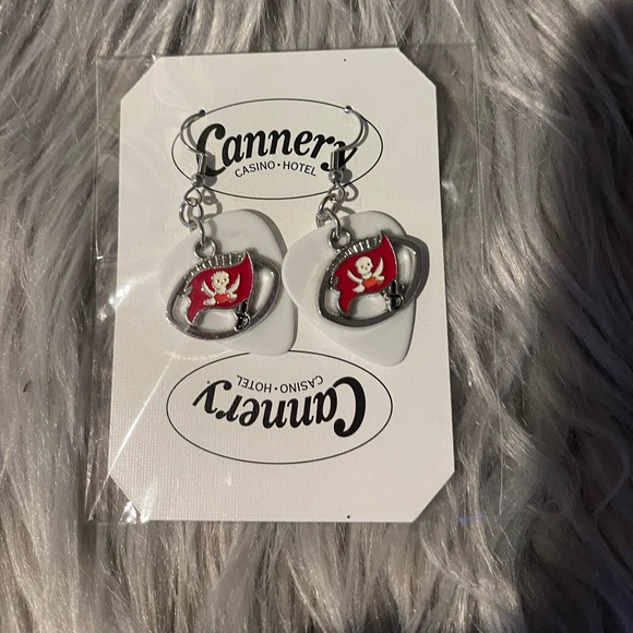 G-III Sports by Carl Banks Red/Pewter Tampa Bay Buc’s Reversible Full-Zip Vest - Picture 7 of 7